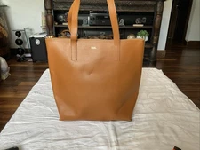 Mark & Graham EVERYDAY ITALIAN LEATHER ZIPPER TOTE