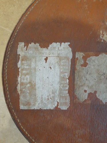 Large Leather Vintage Hat Box - Picture 5 of 20