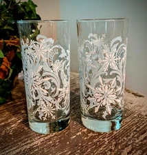 2 Vintage Snowflake Highball Glasses Baby Blue White Farmhouse Drinking Tumbler