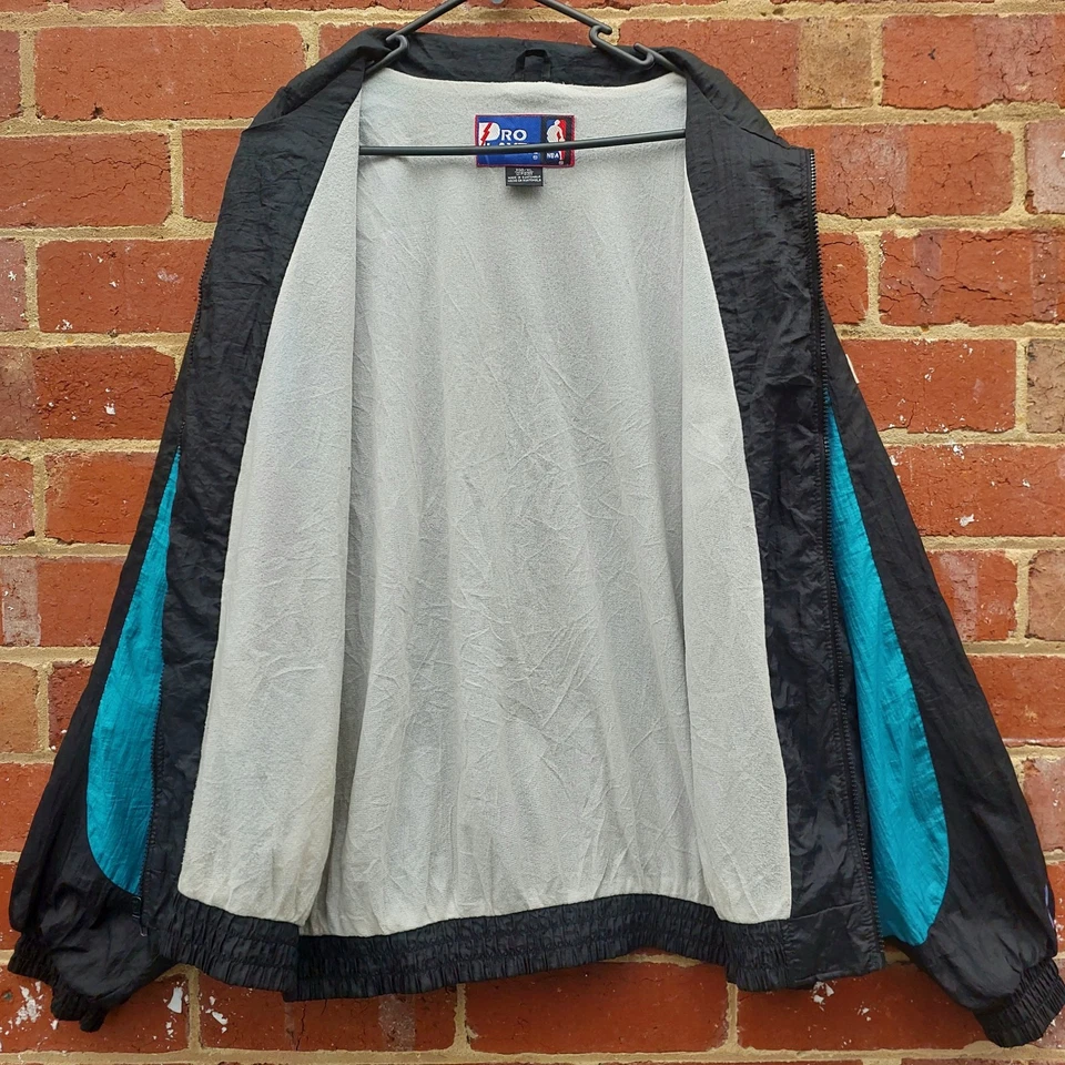 RARE Vintage 90s CHARLOTTE HORNERS NBA Basketball Zip Windbreaker Lined Jacket - Image 4 of 4