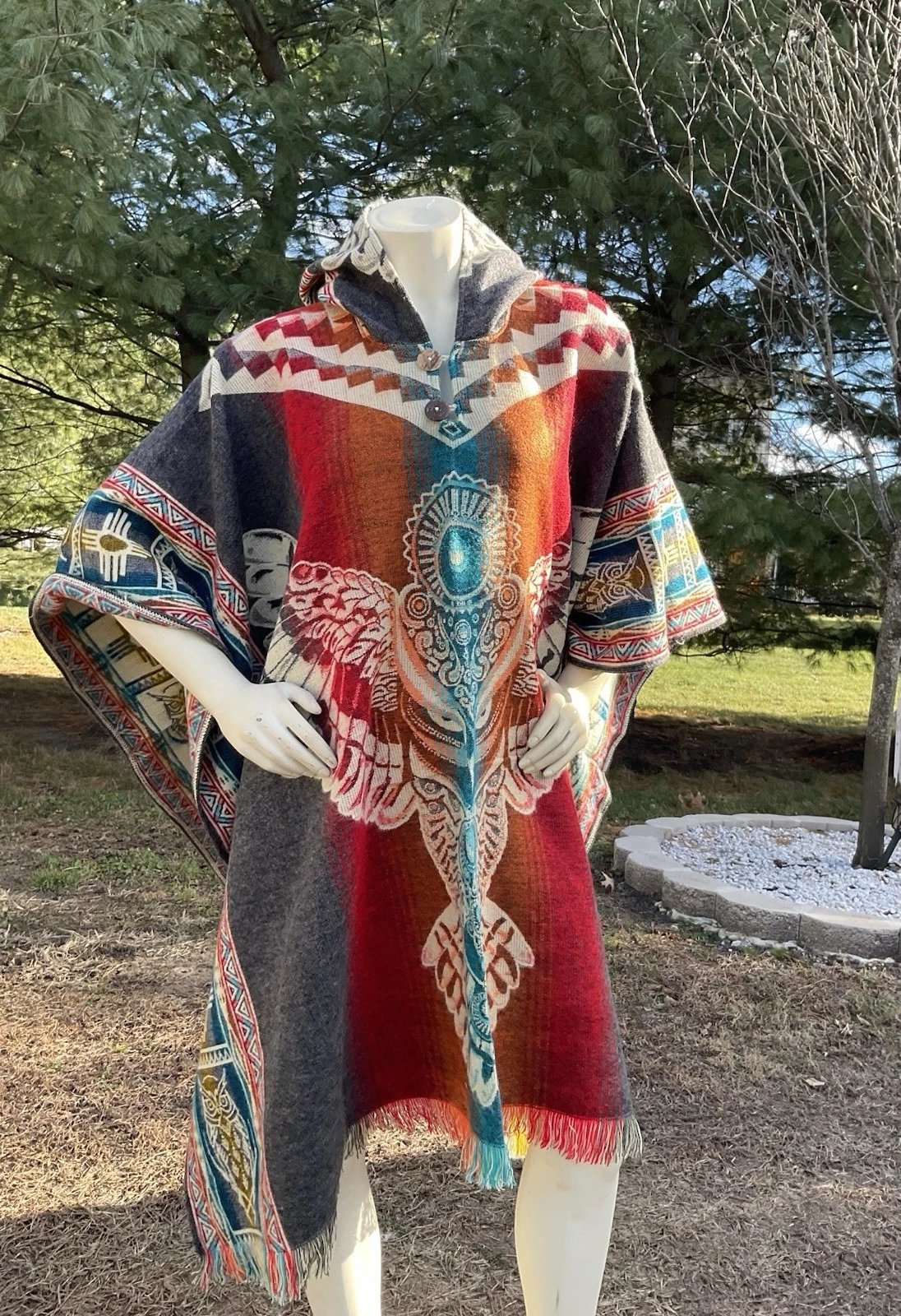 HANDMADE ALPACA WOOL PONCHO, Owl, Gray, Soft & Warm, Perfect Gift For Christmas
Opens in a new windo