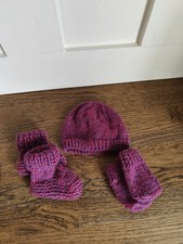 Hand-knitted Newborn Hat, mittons and booties 