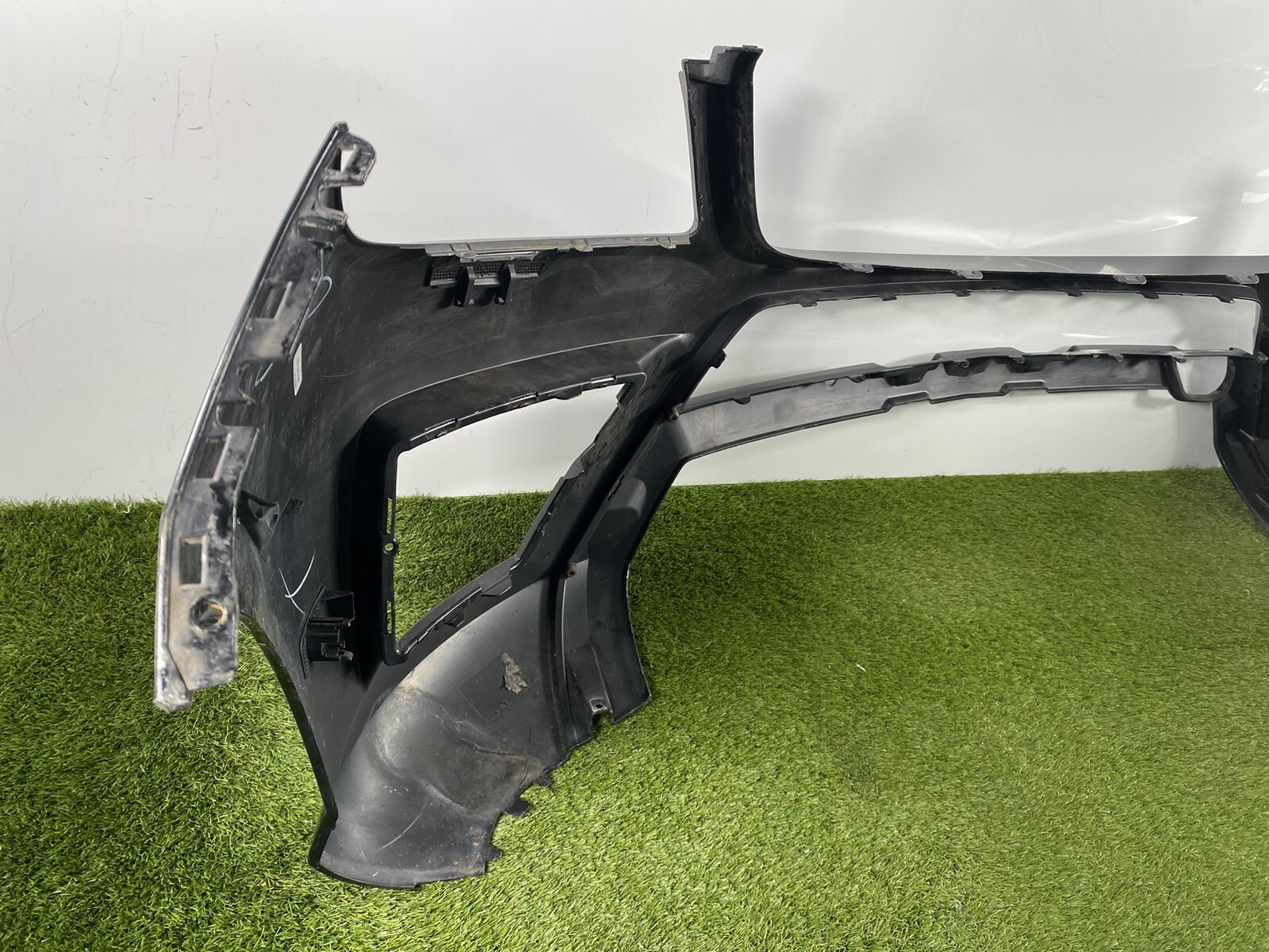 MERCEDES Ml W166 AMG Front Bumper A1668803340 Genuine A115 for  