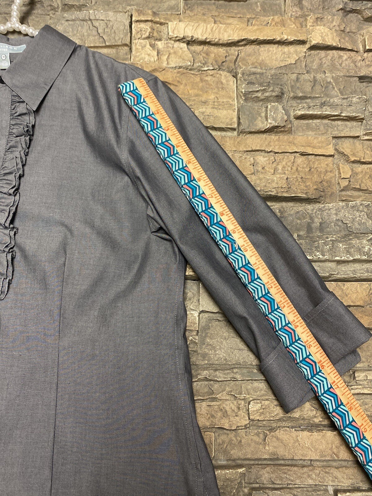 PENDLETON Fitted Gray Ruffle Button Up 3/4 Cuff S… - image 10