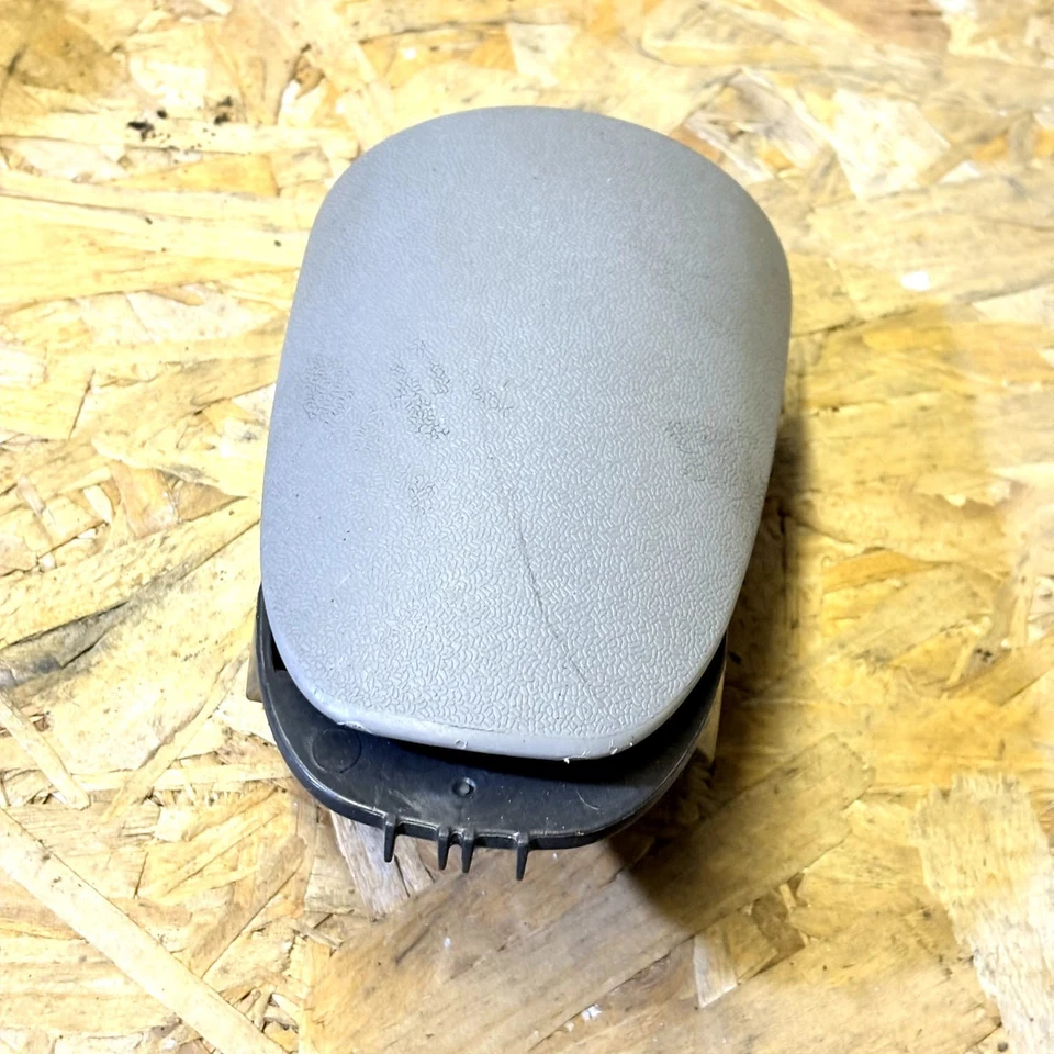 Fiat Doblo  front ashtray 46764856 - image 2 of 4