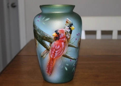 Fenton Gift Shop 2021 Ltd Edition # 33/33 HP Cardinals Forest Green 8 3/4" Vase