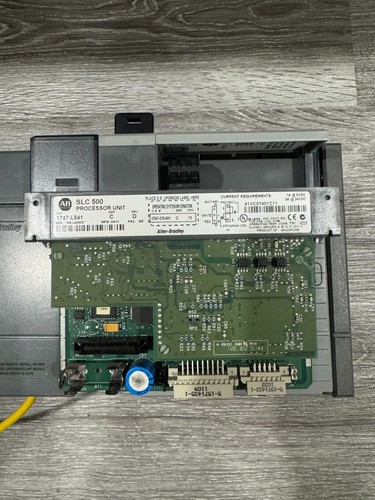 Allen-Bradley SLC 500 PLC System 1747-L541 FRM 11, 1746-P2 PS, 1746-NI4 Analog - Picture 2 of 5
