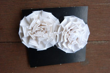 CLASSIC ELEGANT WHITE GROSS GRAIN ROSETTE SHOE CLIP ONs by SG D'OR ORIG. PKG