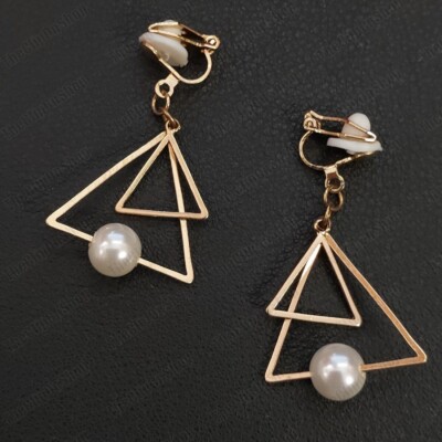 CLIP ON 4cm Tropfen DREIECK HOOPS geometrischer Creolen PERLE PERLEN Clips GOLDFARBEN Metall