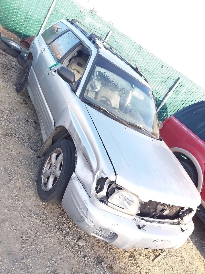 Conjunto de filtro de aire usado se adapta a: Subaru Forester 2002 2,5 grado A Foto 4 de 4