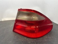 Feu arrière Mercedes 208