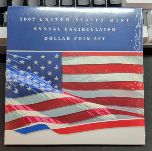 2007 US Mint Annual Uncirculated Coin Set with Silver Eagle, Unopened