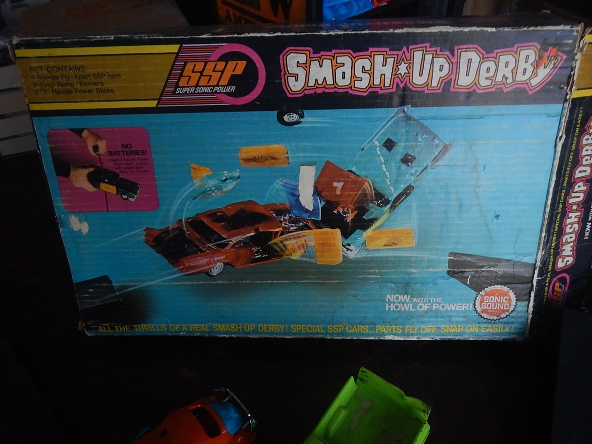 Vintage Kenner SSP smash up derby set in box green tough tom and
