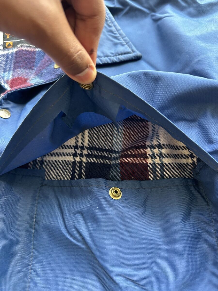 Vintage Pioneer Brand Jones Vancouver Canada Blue Plaid Wool Vintage Pioneer Brand Jones Vancouver Canada Blue Plaid Wool