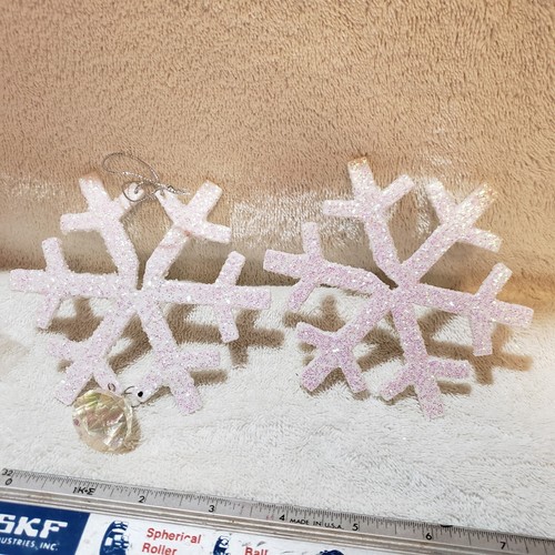Avon Collectibles 2006 White Glitter Snowflake 2 piece Ornament - Picture 2 of 8