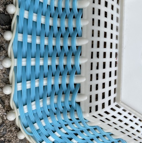 Cesta o tazón tejido azul Plastona limones naranjas cerezas vintage retro década de 1960 - Imagen 7 de 7