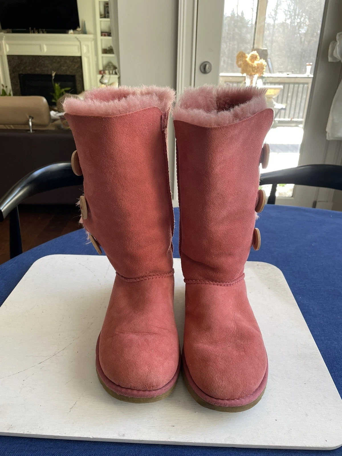 UGG Women's Bailey Button Triplet Boots Corel Sz 6