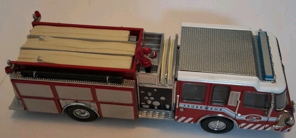 Code 3 12226 Interschutz 2000 Official Show Fire Truck Model 1/64 Mint Boxed (10 - Image 3 of 4