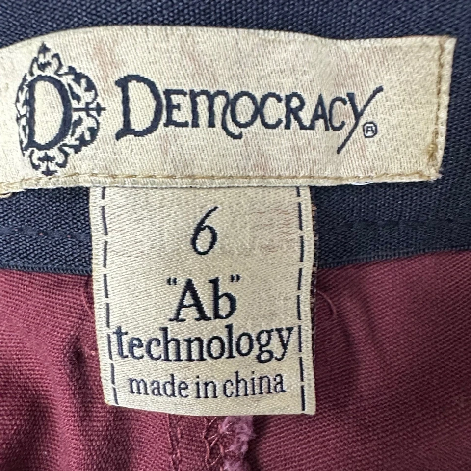 Democracy Womens Size 6 AB Solution Burgundy Cropped Frayed Hem Pants - Image 4 of 4