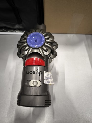 Dyson V7 Akkustaubsauger - Gebraucht, Schwacher Akku, Keine Zubehörteile
