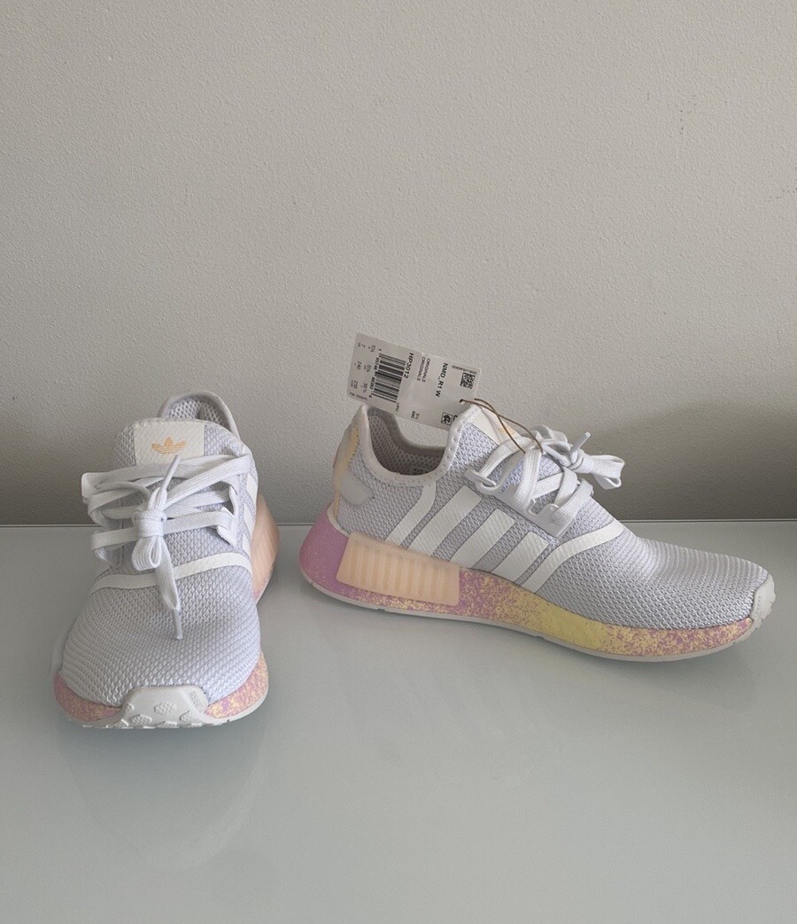 adidas gazelle silver green womens Adidas Men's NMD R1 Shoes