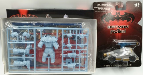 Batman & Robin: Freeze-Mobile Carded Die Cast Model & Model Kit - Bild 3 von 6
