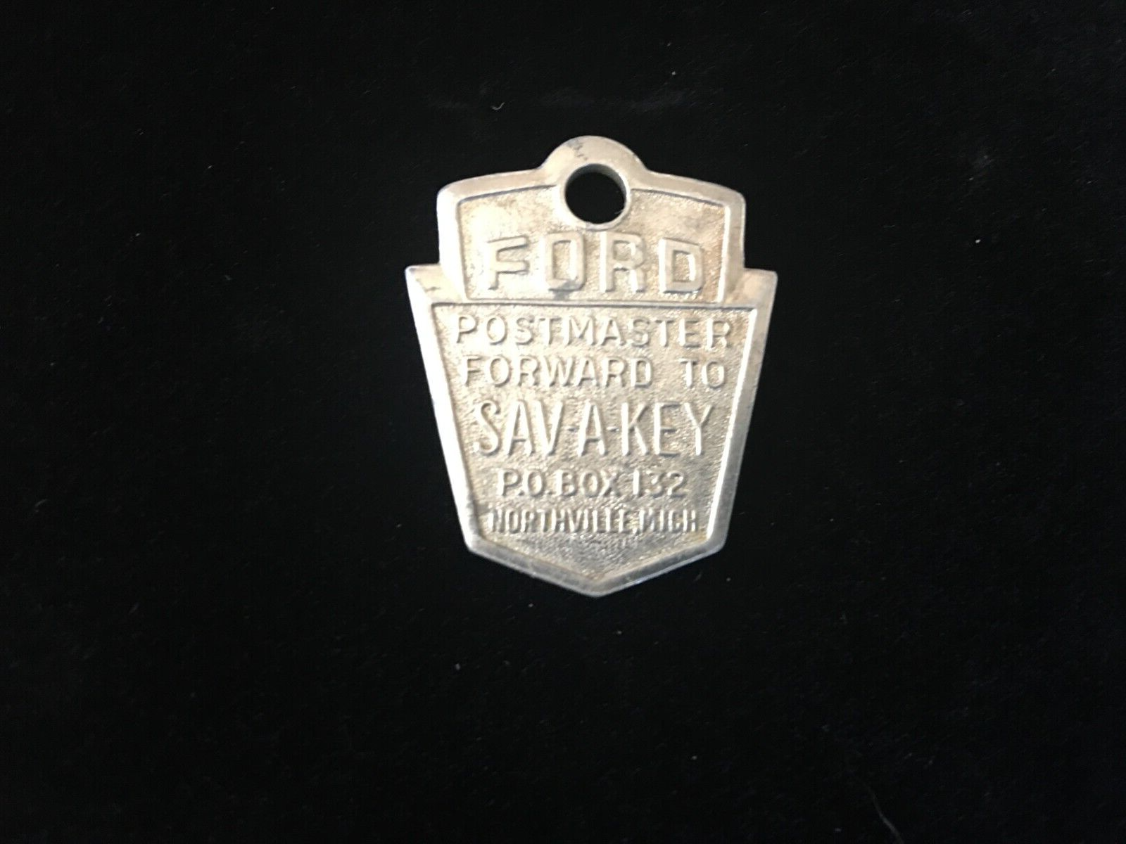 Vintage Ford SavAKey Keychain , Lost Key Ring Postmaster Return