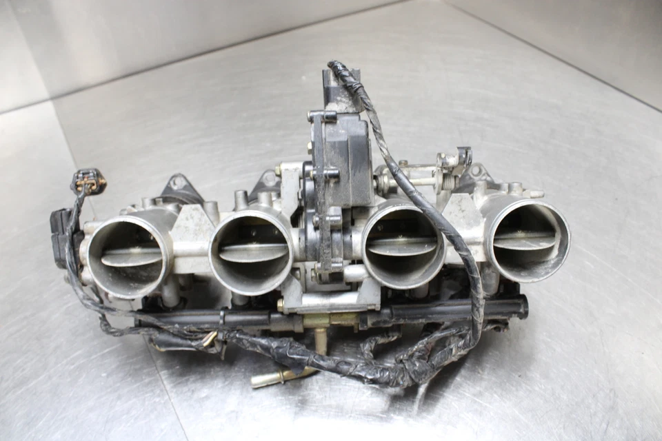 03-06 Kawasaki Z1000 Carb Carburetors Throttle Bodies Foto 4 de 4
