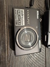 Nikon COOLPIX S570 Digital Camera 12.0MP 5x Optical Zoom CCD Face Detection