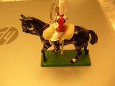 WBritain 1998 lead metal mounted British soldier sword horse  base figurine