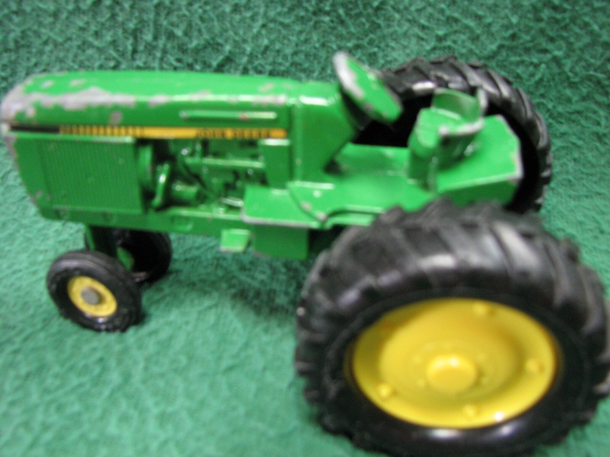Vintage ERTL Dyersville, Iowa Diecast Farm Tractor JOHN DEERE