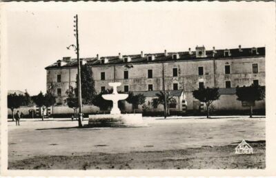 CPA AK ALGERIA TENES La Caserne (1089503)