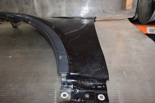 Discovery 5 L462 Left Hand Passenger Front Wing Santorini Black LR080200 - Picture 6 of 12