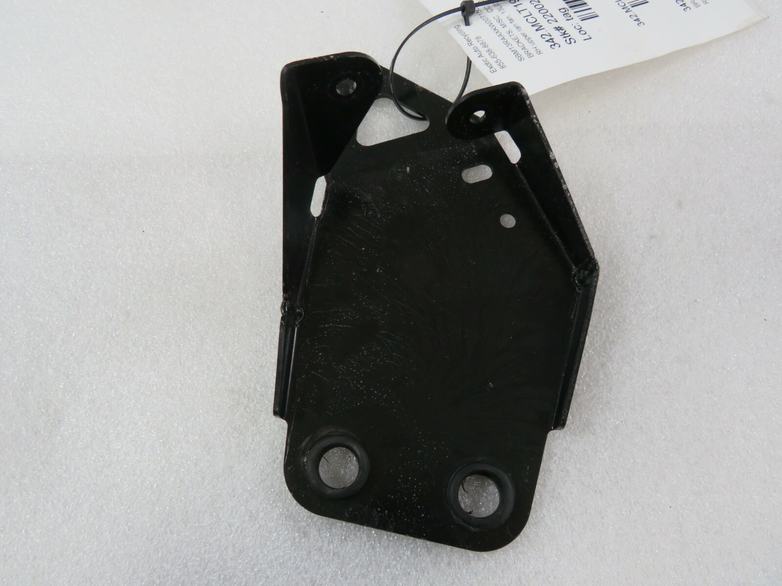 Mclaren 600LT, RH, Upper Radiator Fan Bracket, Used, P/N 13L0206CP