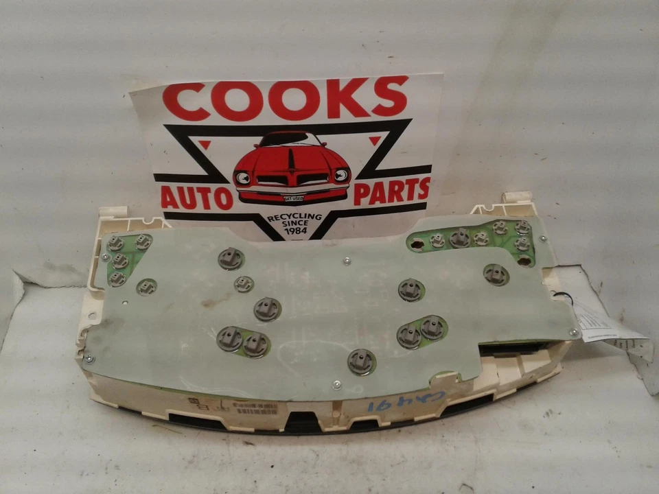 Medidor de velocímetro usado se adapta a: Chevrolet Monte Carlo 1999 EE. UU. exc. paquete policía con Foto 2 de 4