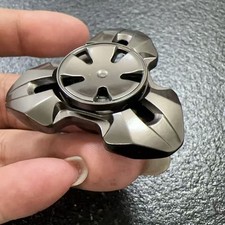 EDC Metal Fidget Spinner Fingertip Stress Relief Toy New Hot Smooth Gift Gray