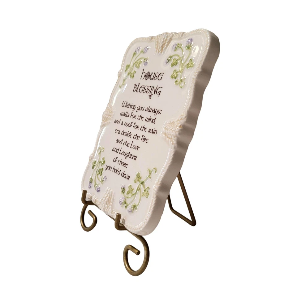 Placa de bendición de casa con soporte de cerámica de 5" de Grasslands Road Foto 2 de 4