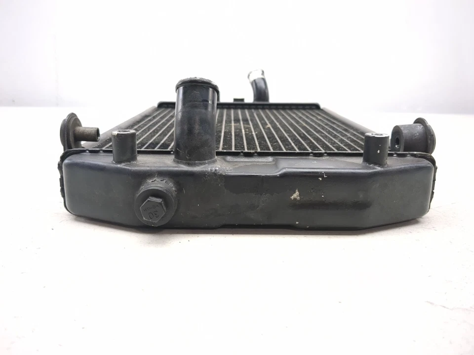 Radiador motor Yamaha Royal Star Tour Deluxe XVZ1300LT 97-09 Foto 4 de 4