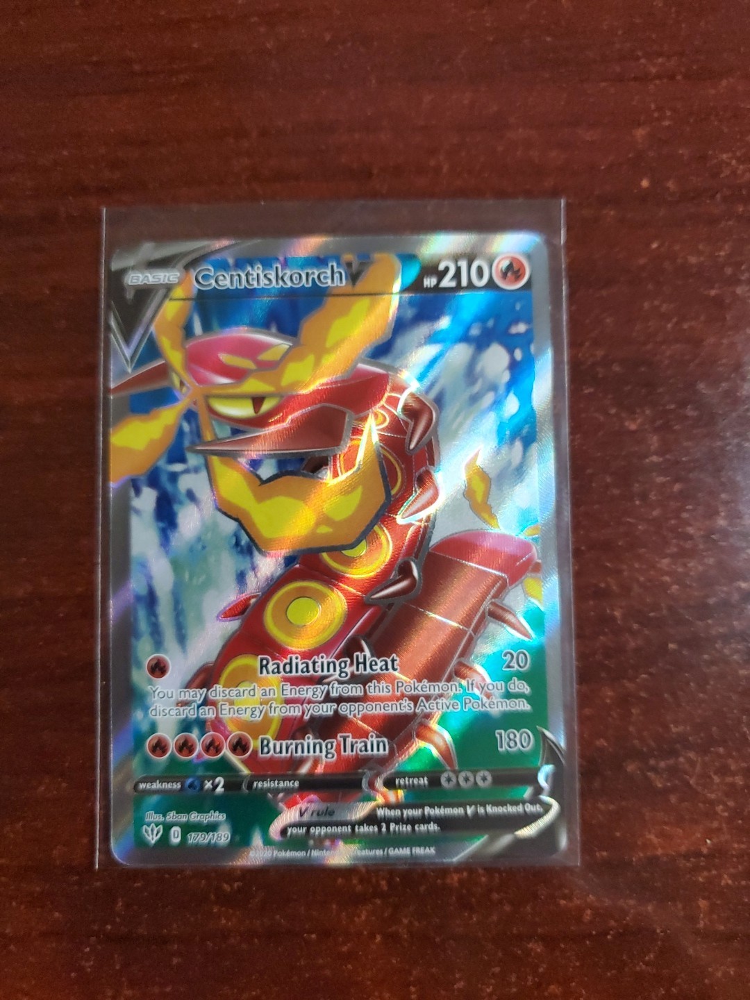 Centiskorch V (Full Art) 179/189 SWSH03: Darkness Ablaze Pokémon Card