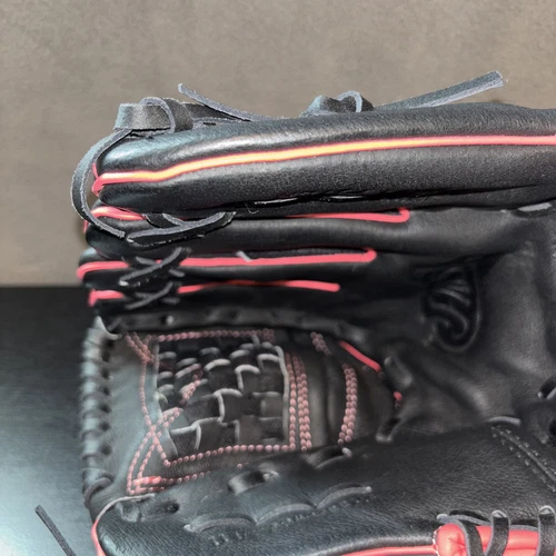 Wilson Girls 2022 Flash Series 11.5" A04RF22115 Fastpitch Softball Glove - Picture 5 of 7
