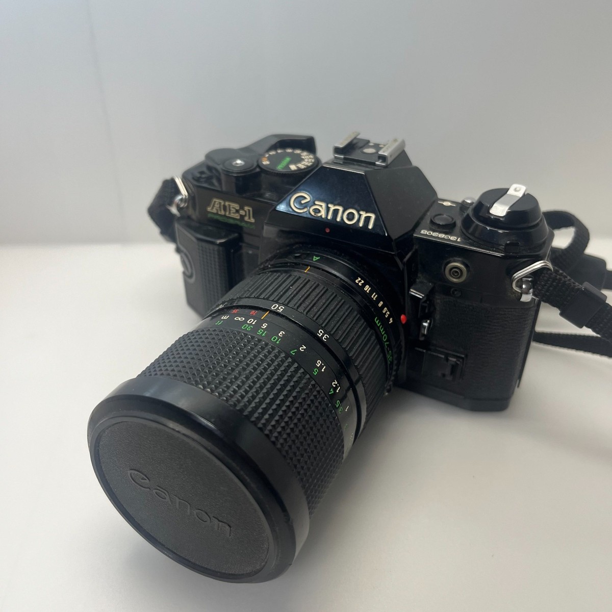 Canon AE-1 Program 35mm Film Camera w/ Canon FD 35-70mm f/4 Zoom