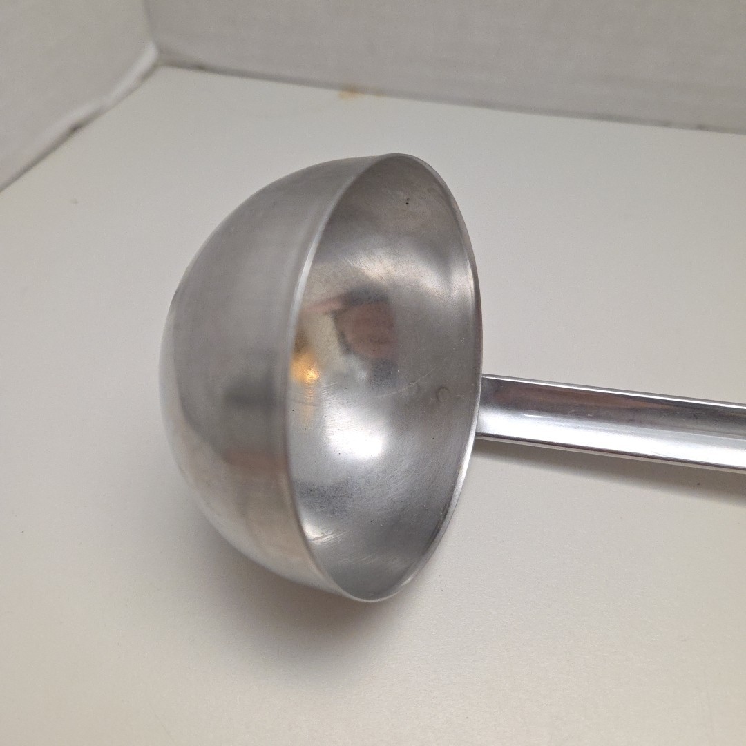 VOLLRATH Stainless Steel Serving Ladle 4 oz 58044 Black Kool Handle Sheboygan WI