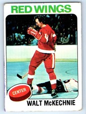 1975-76 Topps #194 Walt McKechnie Creases+ Detroit Red Wings
