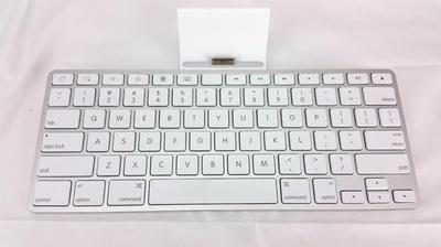 Apple iPad Keyboard/Dock Model A1359 | eBay