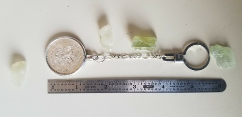 One 1934-45 one peso 0720 silver Mexican Coin 16.66 gms w .925 key chain - Picture 2 of 2