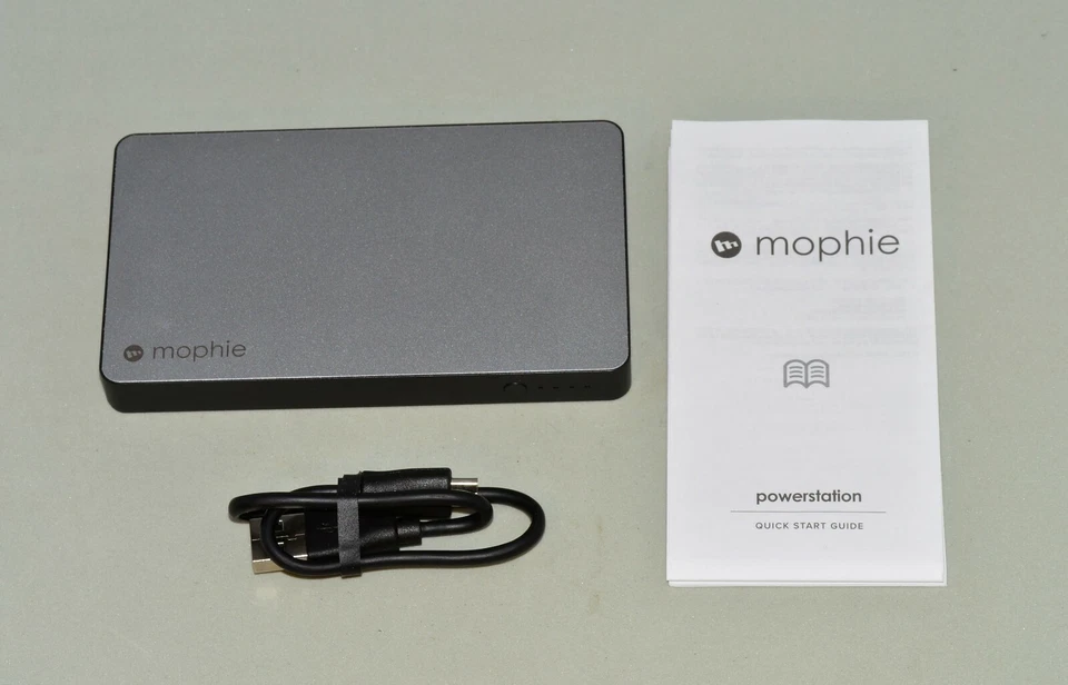 Carregador de bateria externo Mophie Powerstation 6000 MAH carga rápida 24 horas cinza - Imagem 2 de 4