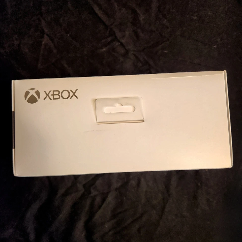 NIB Microsoft Xbox Stereo Headset for  Series X|S, Xbox One Windows 10 - Black - Image 3 of 3