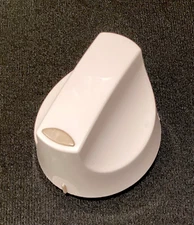 One Kenmore white cooktop burner control knob part # WB03T10162 stove