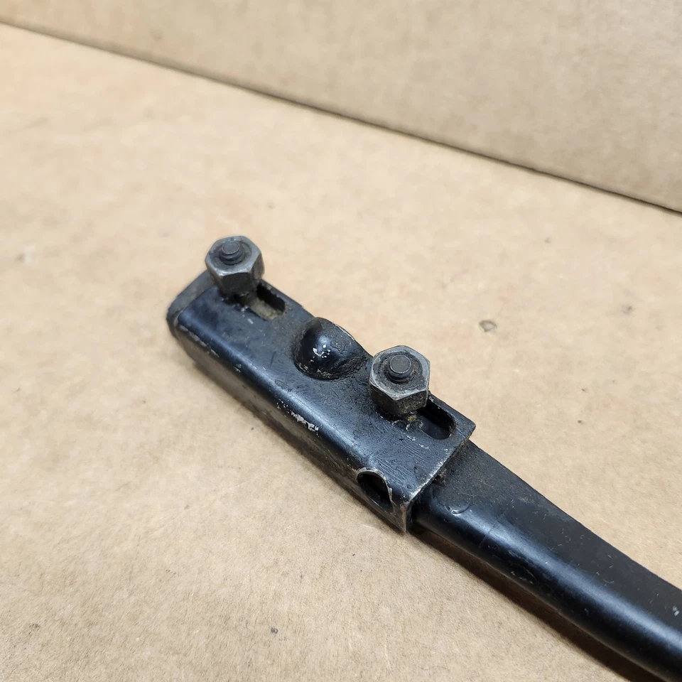 C3 Corvette Windshield Wiper Arm Linkage Front Wiper Transmission Mount RIGHT OE - Image 3 of 4