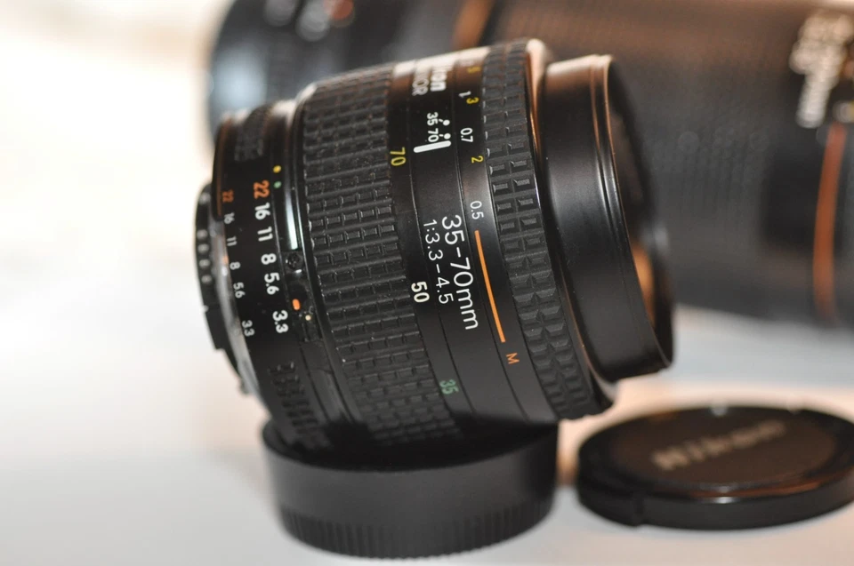 Conjunto de lentes Nikon AF Nikkor 35-70mm e 75-300mm TWO FX para D750 D300 D600 D800 D90 - Imagem 2 de 4